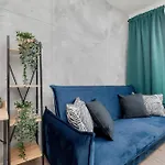 Plocka Comfortable & Modern By Renters 아파트