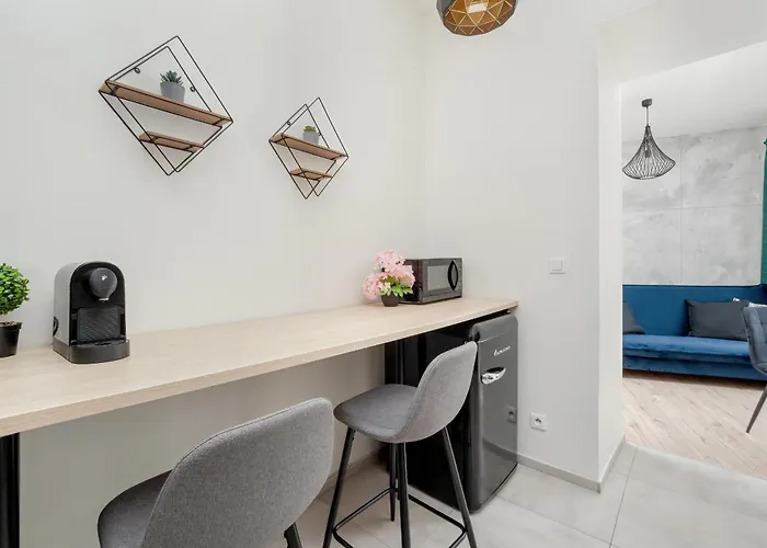 Plocka Comfortable & Modern By Renters * Λοτζ